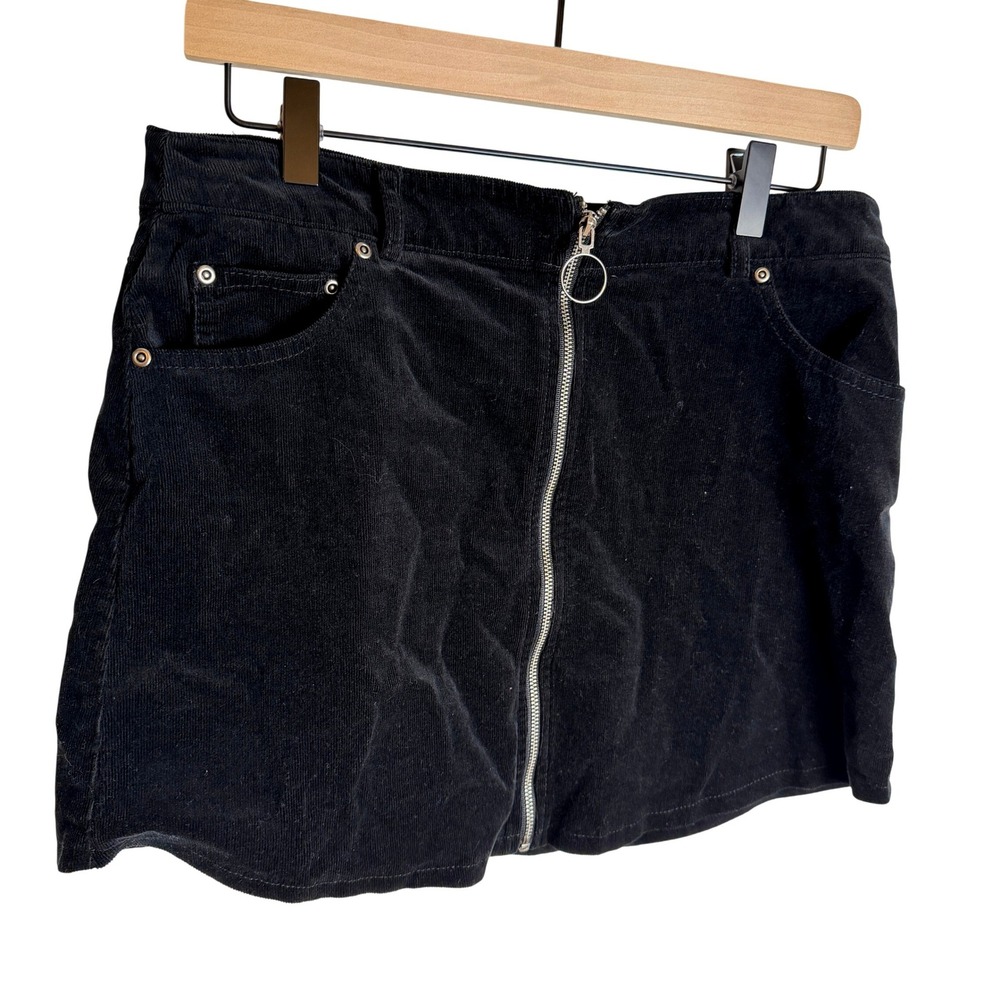 Forever 21‎ Corduroy Mini Skirt Zip Front L 90s Y2K Edgy Indie Alt Dark Academia